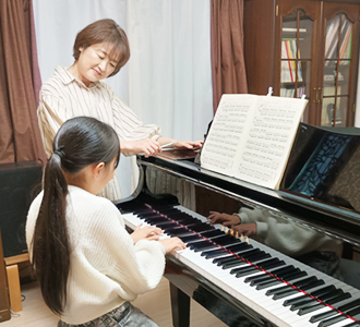 小学生ピアノphoto